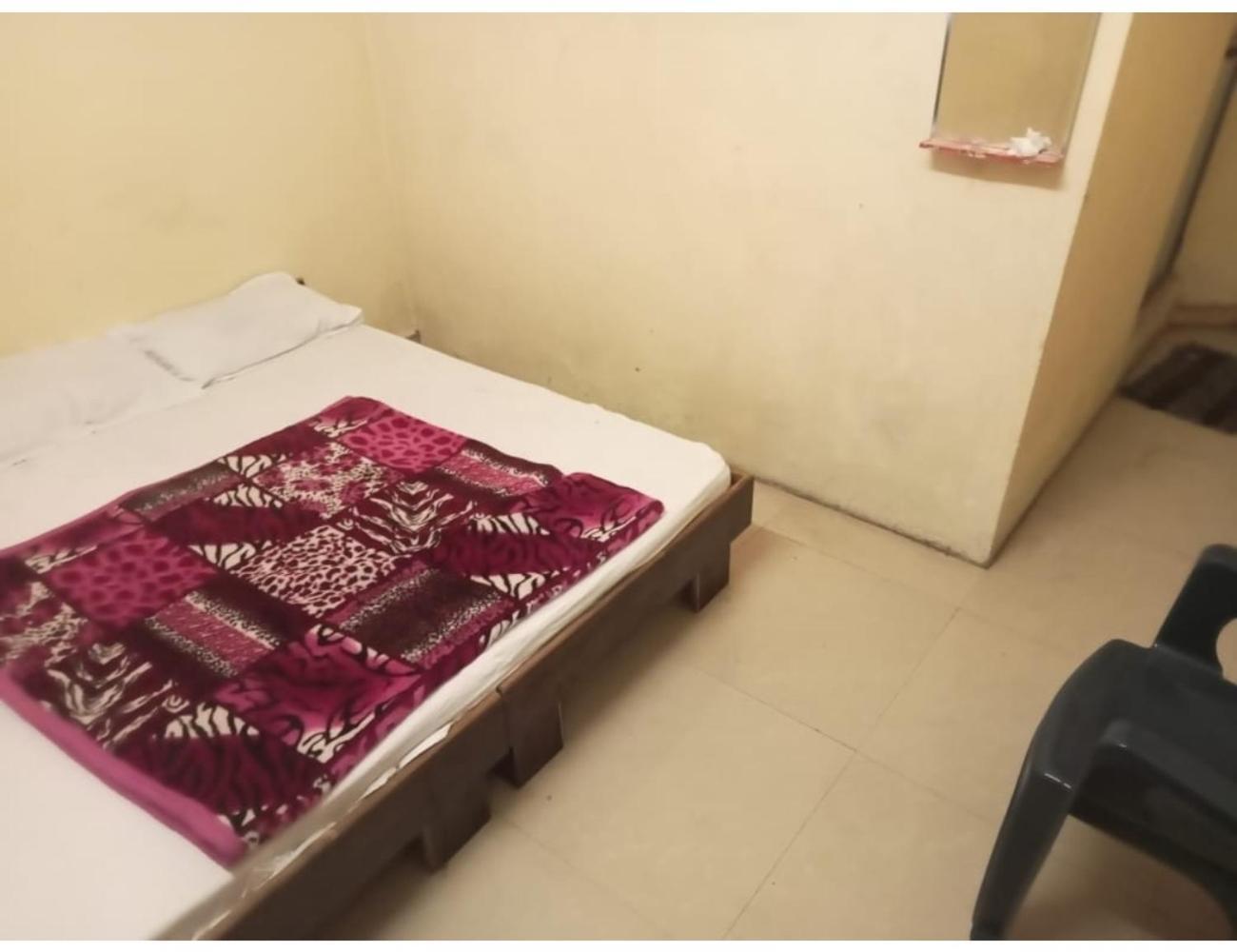 Hotel Mahakal Vishram, Уджайн Екстериор снимка