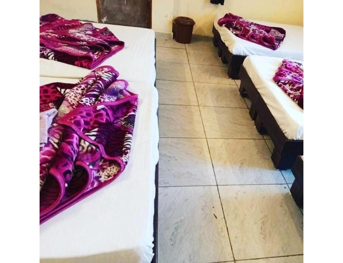 Hotel Mahakal Vishram, Уджайн Екстериор снимка